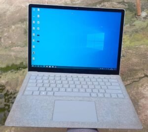 Laptop Windows surface 2